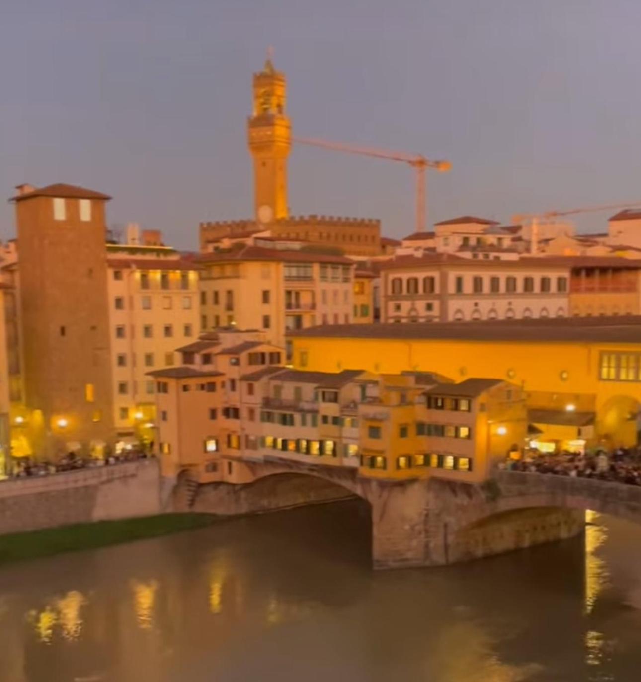 Ponte Vecchio View Luxury Apartment Florence Exterior photo