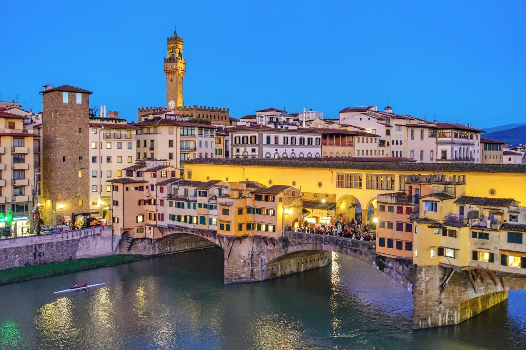 Ponte Vecchio View Luxury Apartment Florence Exterior photo